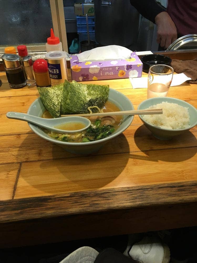 ラーメン しげ家