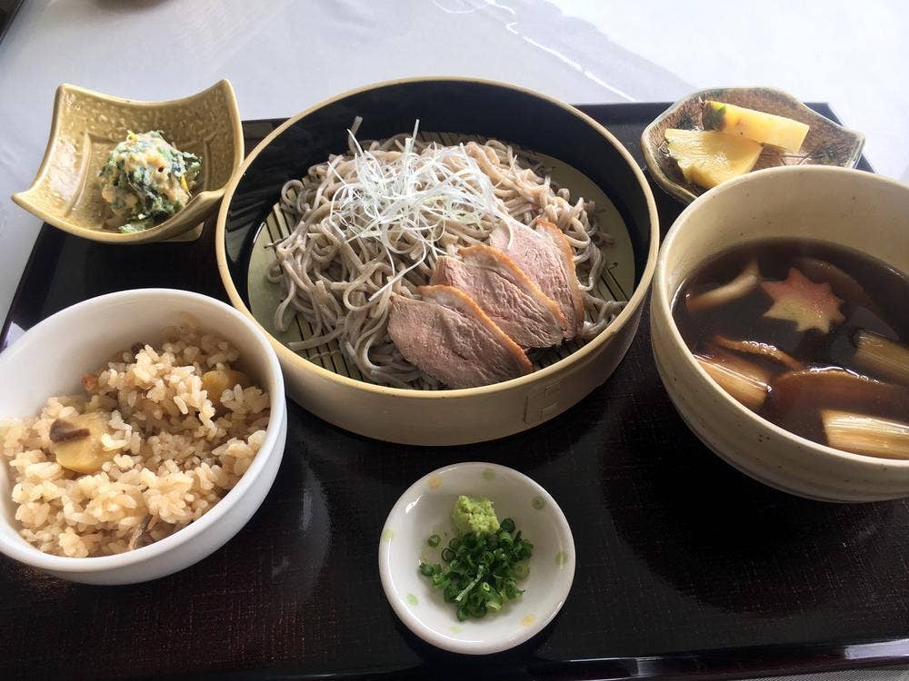 溝辺カントリークラブ レストラン