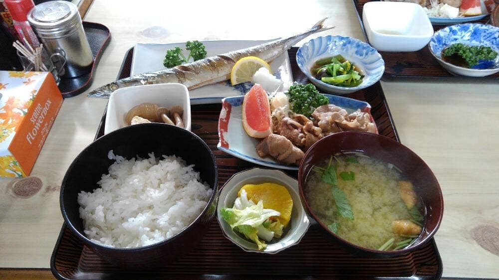 花の家割烹食堂