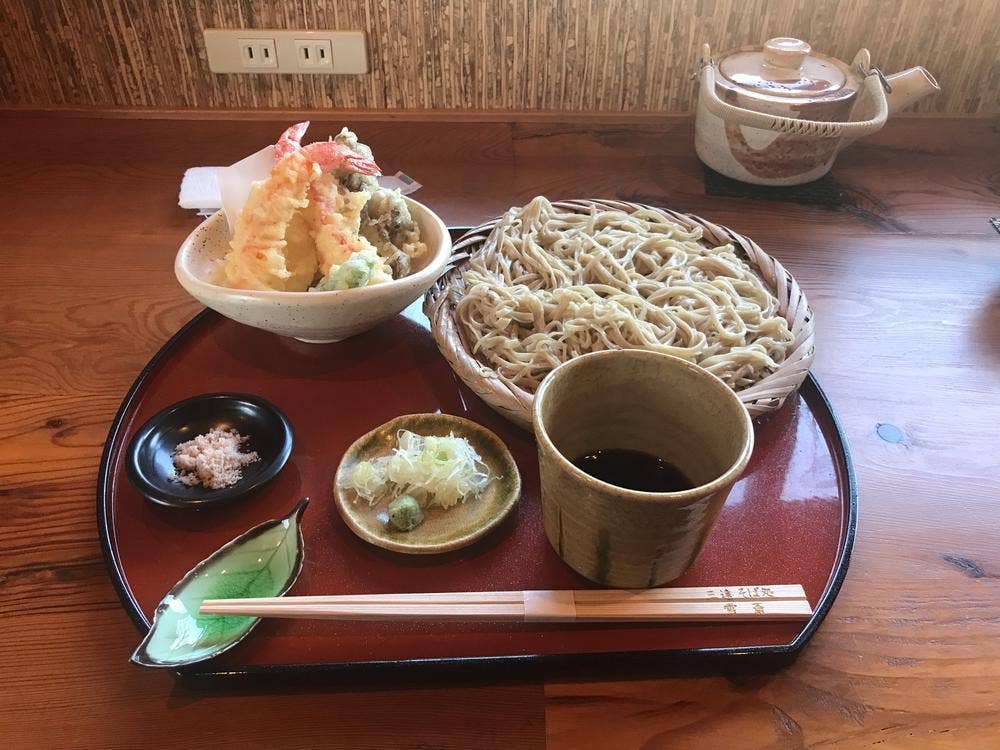 三遠そば処 雪斎