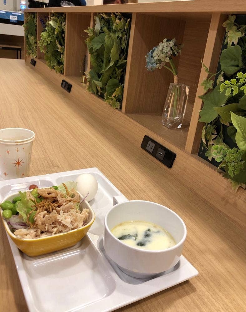 コンフォートホテル札幌すすきの Comfort Library Cafe