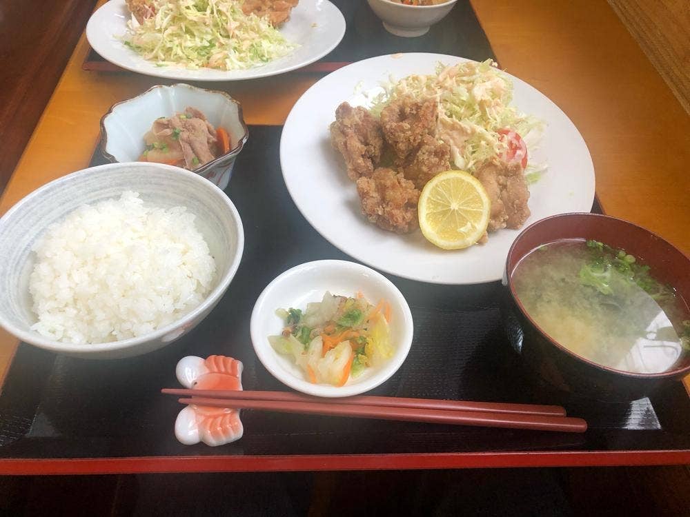 ランチカフェ もん