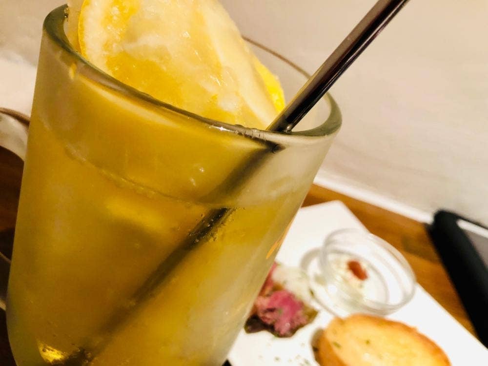 白のハコ 西銀座通り店