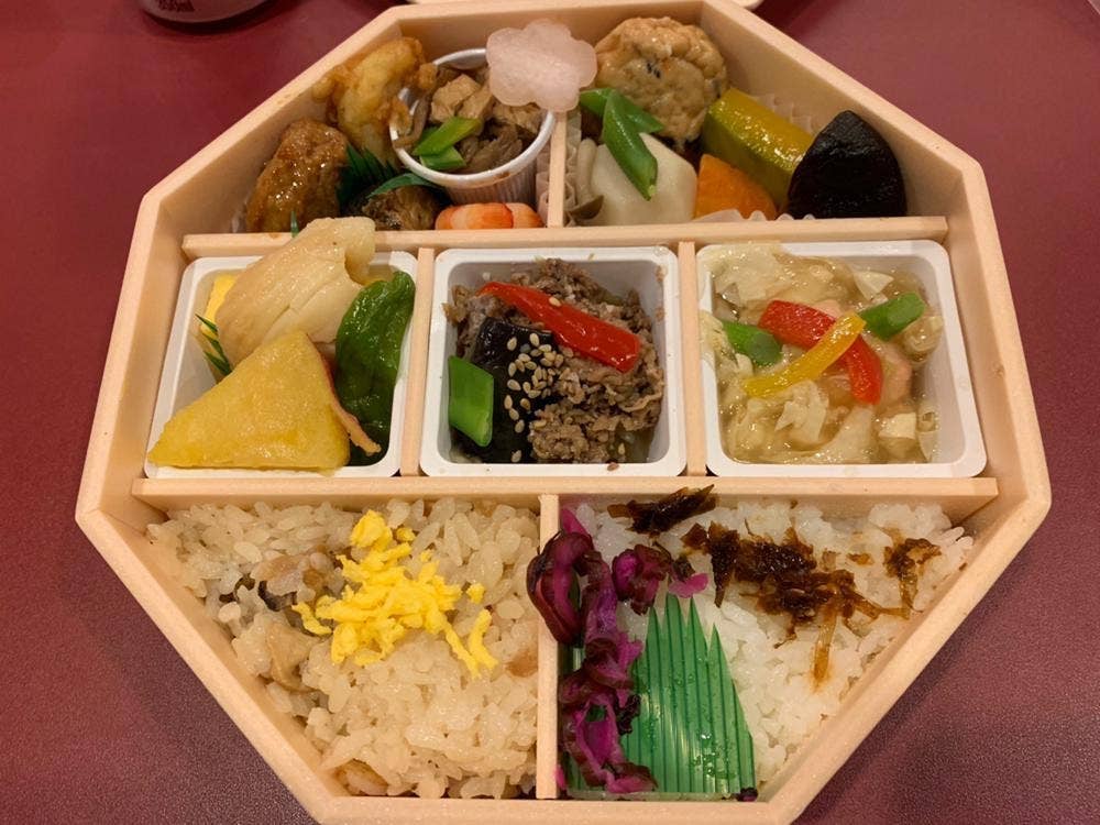 京都 なだ万 賓館