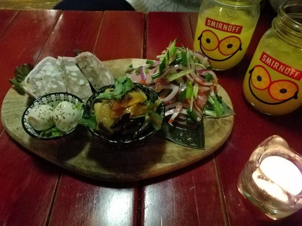 南国ダイニング TUKTUK