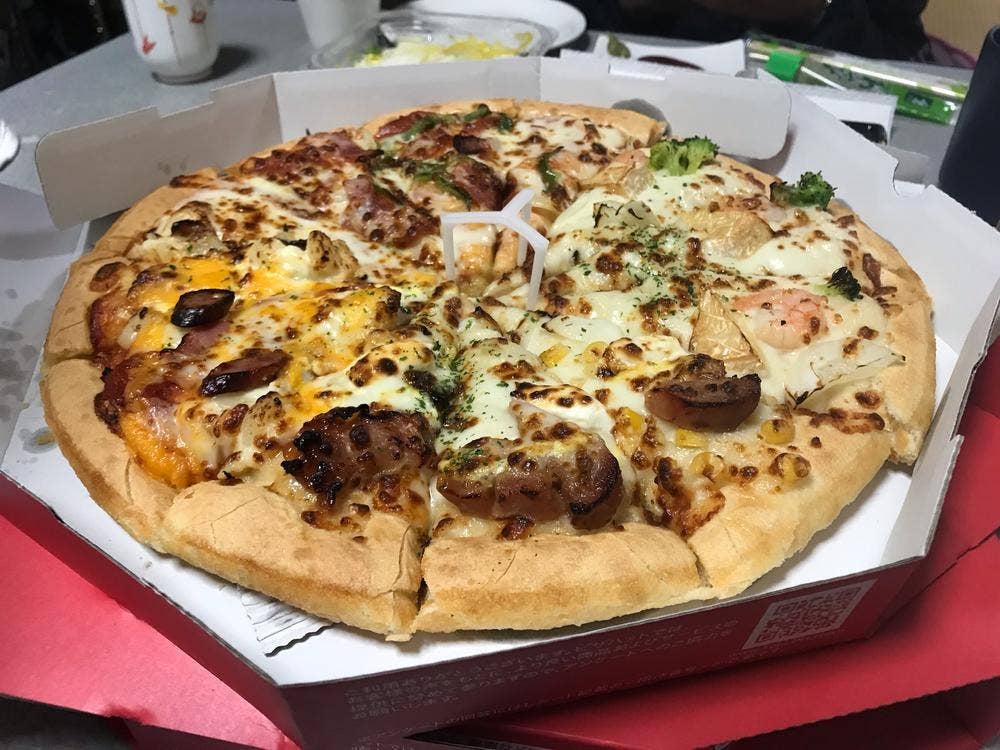 ピザハット 久喜テラレス店