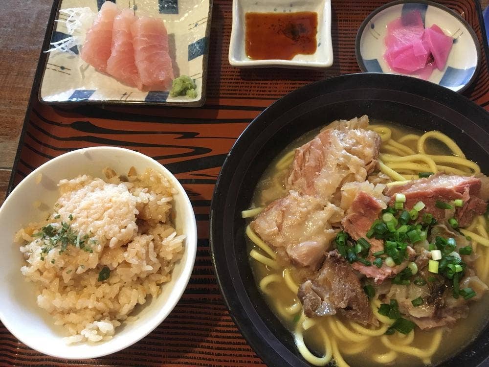 がんじゅーおばぁの台所 ゆらてぃく