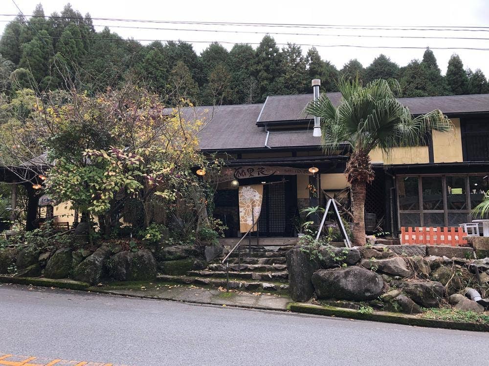 お食事と陶器と小物のお店 麻里花