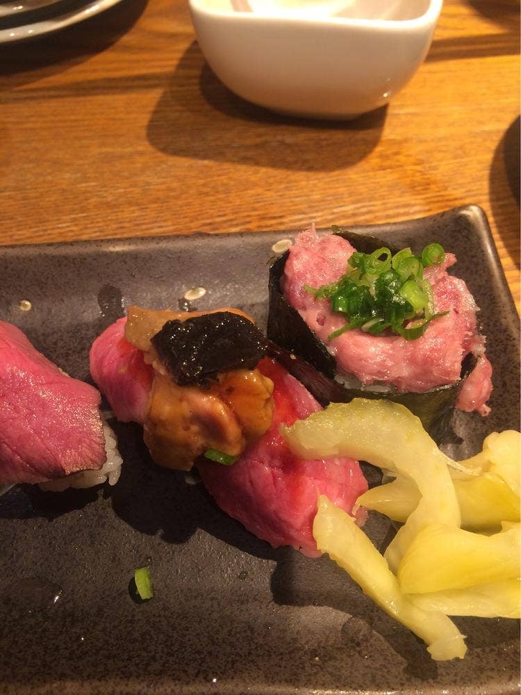 人形町 肉寿司