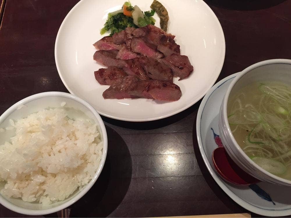 味の牛たん福助 本店