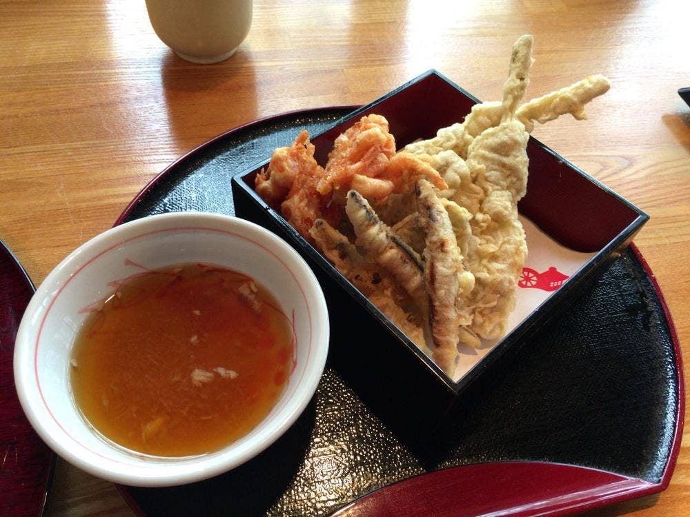 吹上庵そば道場三稜館