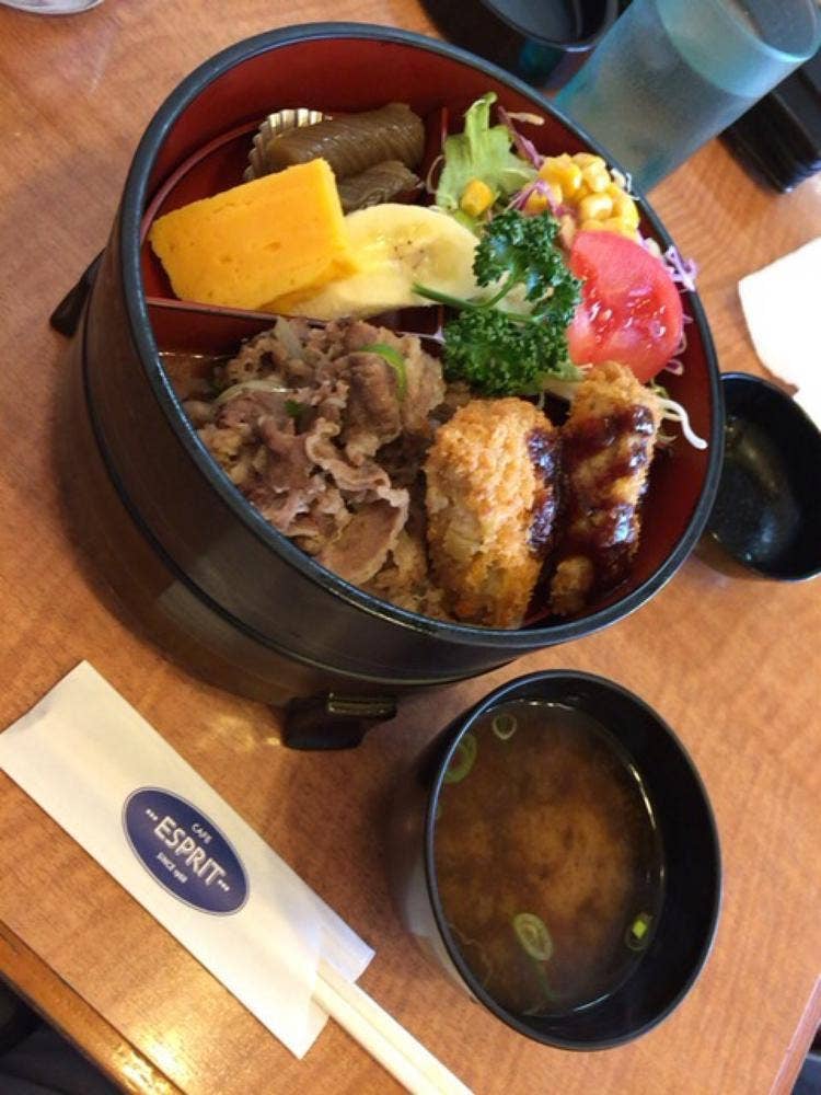 エスプリ