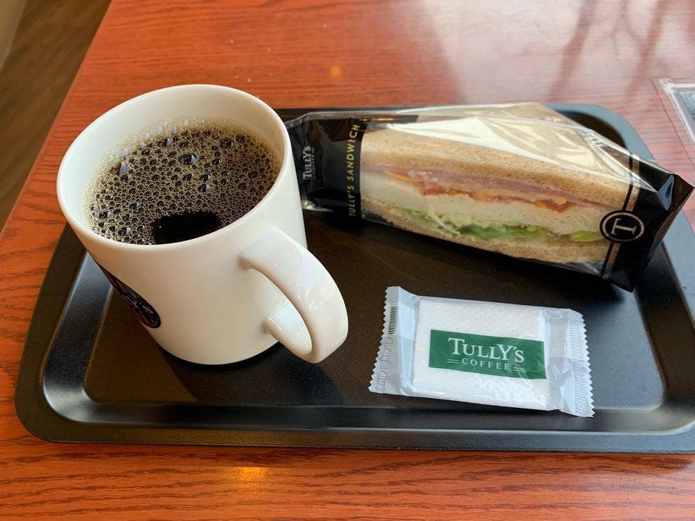 タリーズコーヒー 富山県立中央病院店