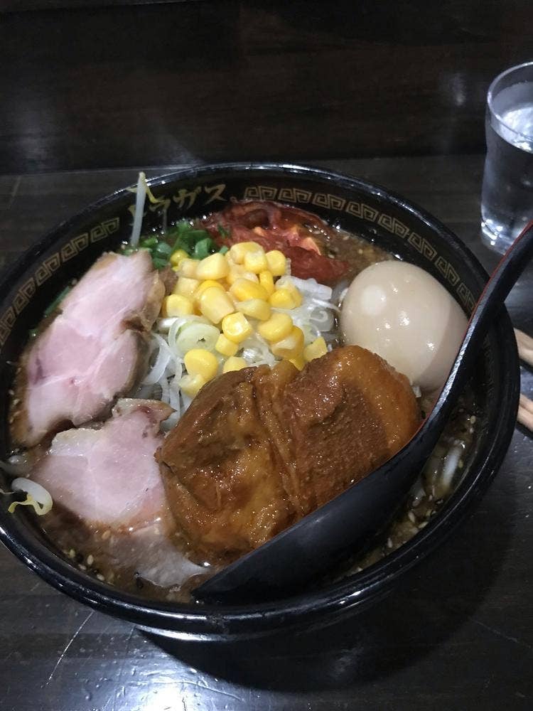 トラガス