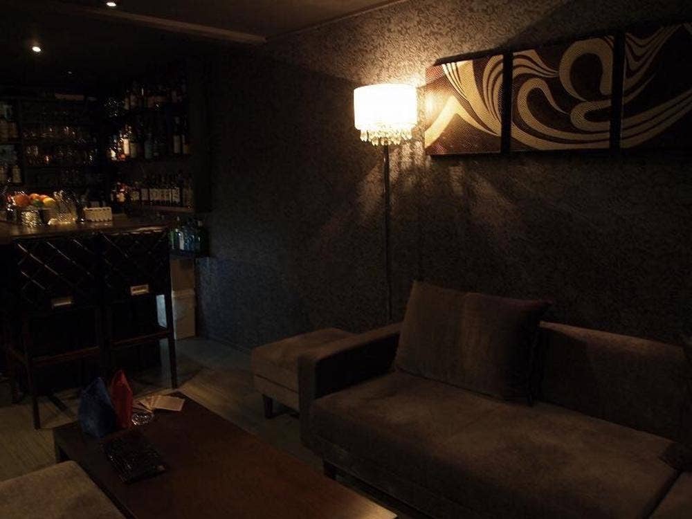 BAR LOUNGE KONNE