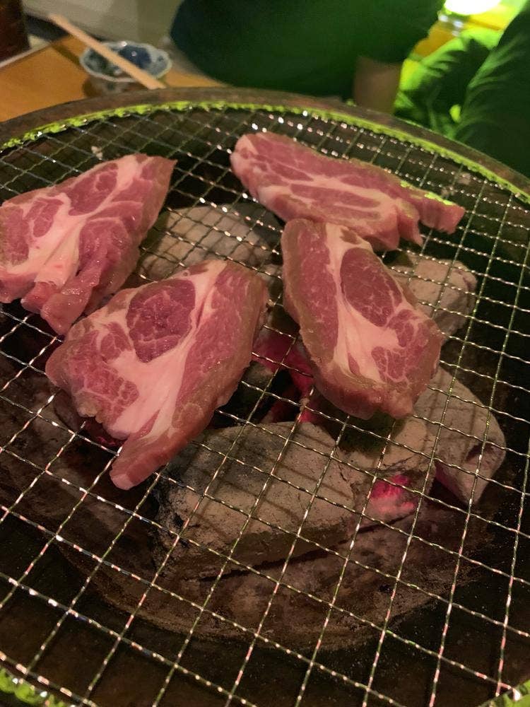 千歳炭火焼肉 とらや