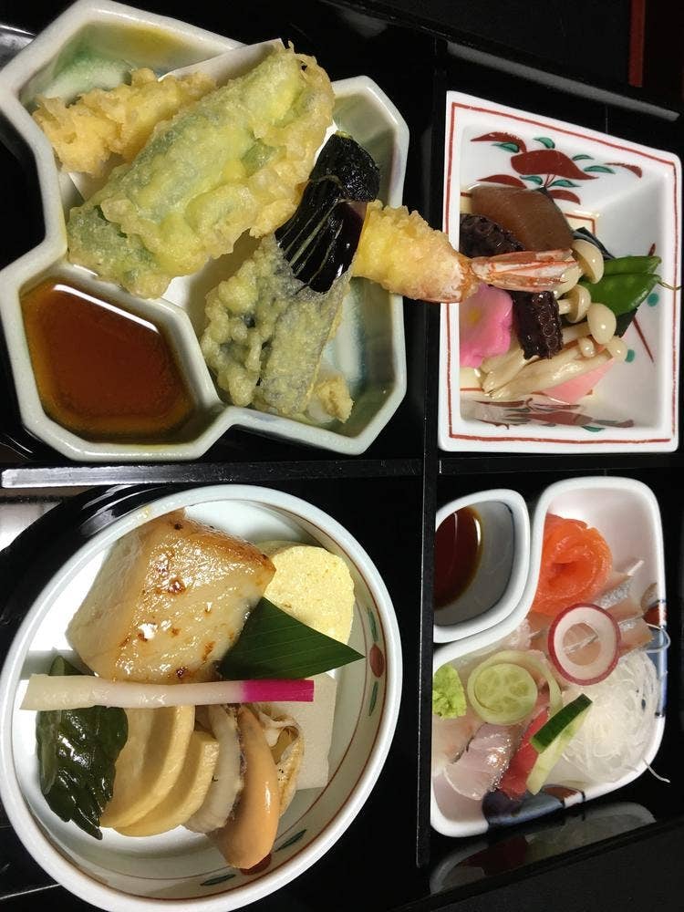 季節料理 かわら家
