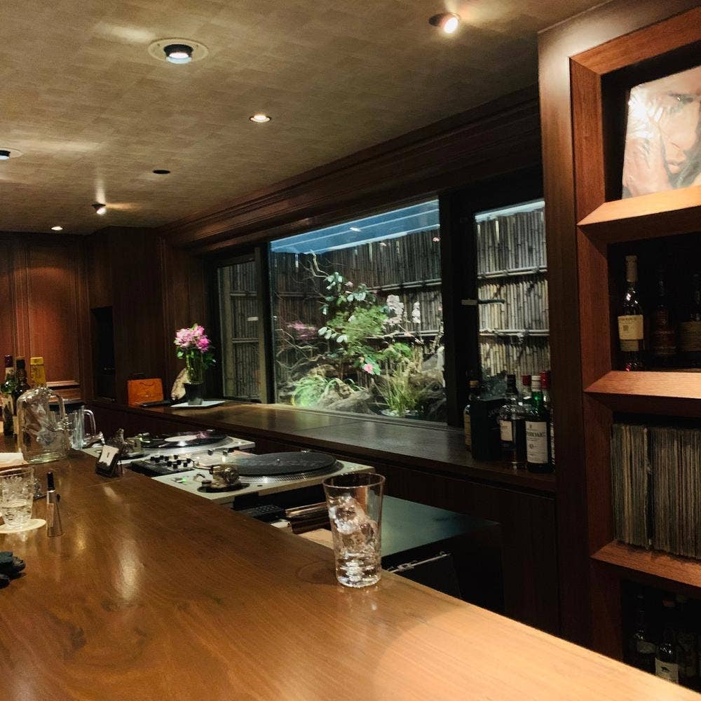 スカラベ ザ・バー 横浜