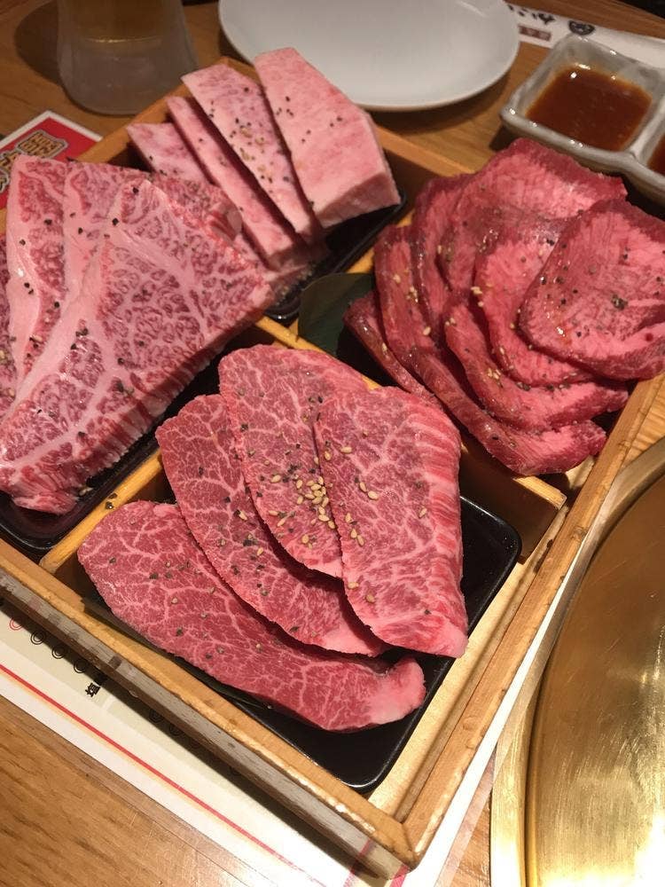 炭火焼肉 かこい