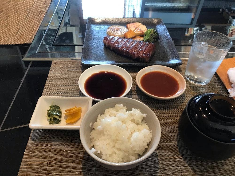 ステーキハウス讃良