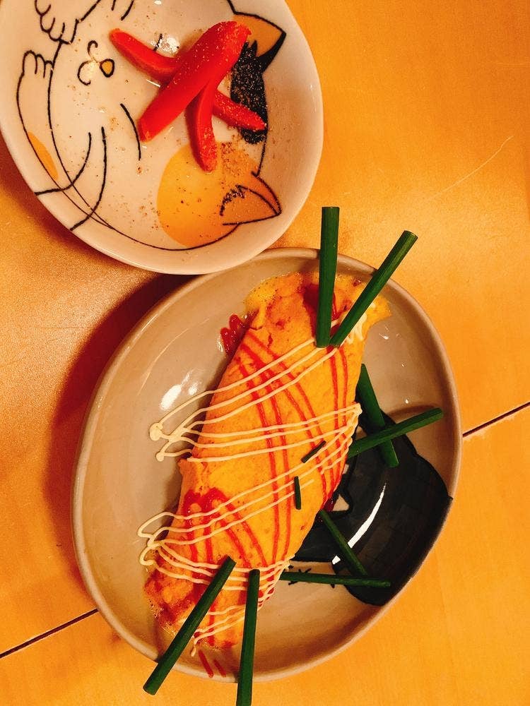 日本酒と肴と卵 猫と卵