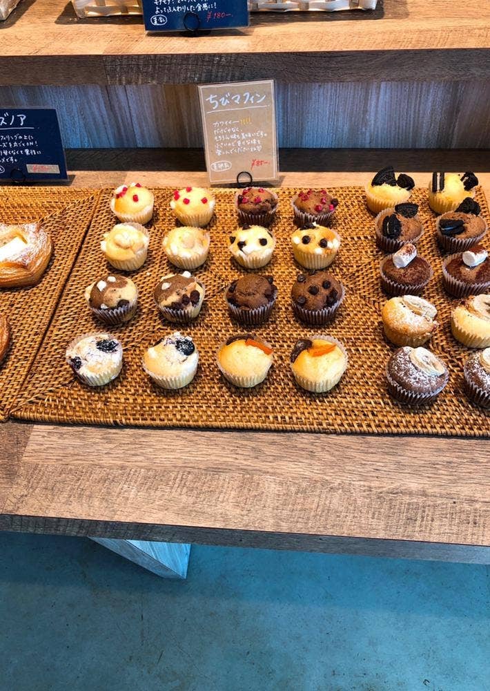 Bakery&Cafe BAKE UP 1YA ISM 万代店
