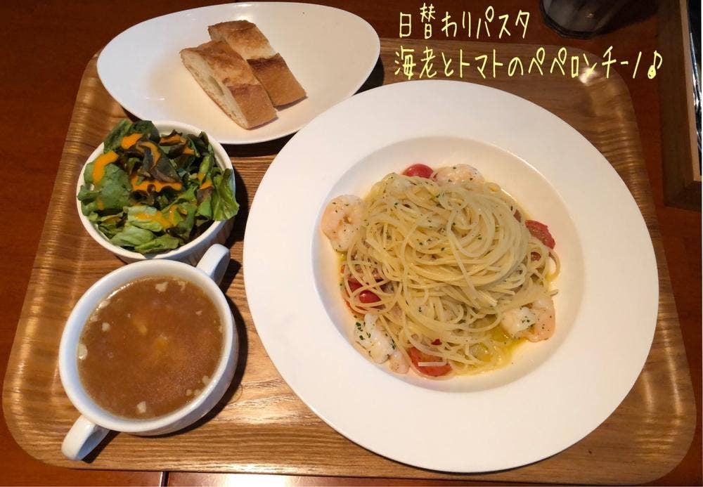 CAFÉ DINING 4STYLE