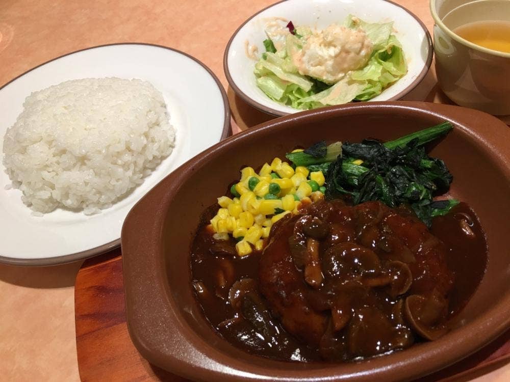 サイゼリヤ 三宮OPA2店