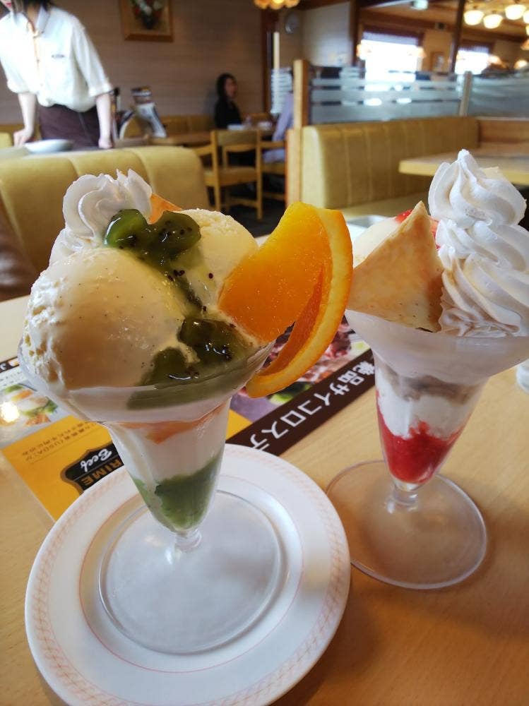 ファミリーレストラン ジョイフル 唐津鏡店