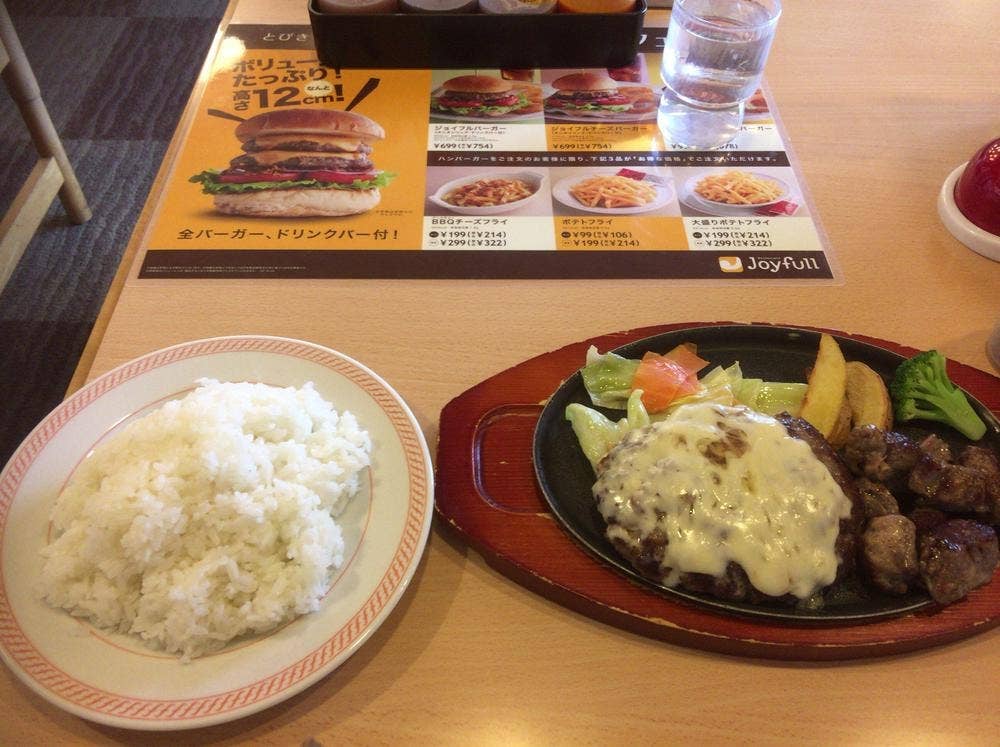 ファミリーレストラン ジョイフル 筑紫野天山店