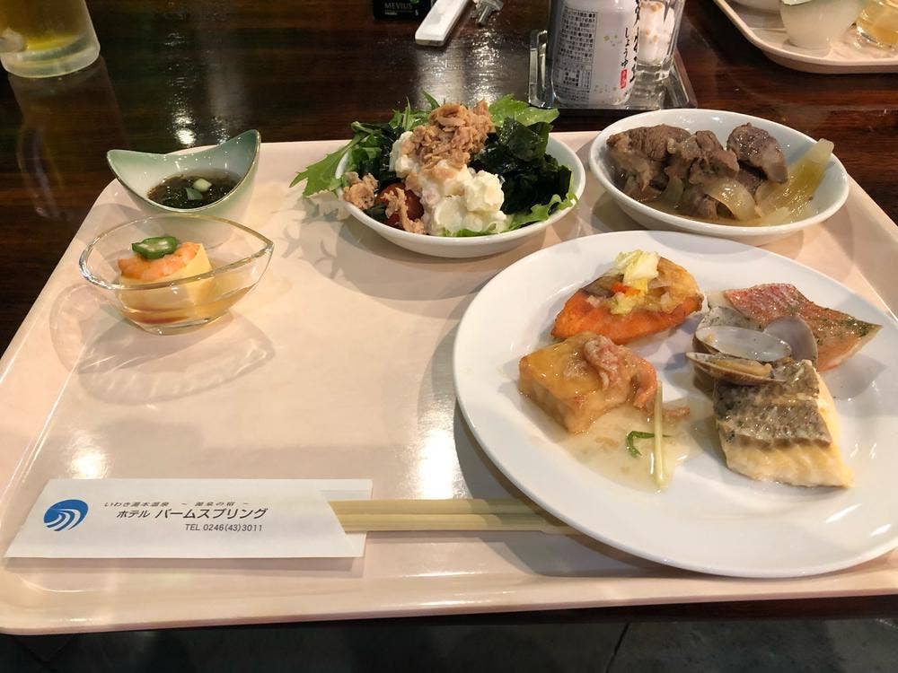 レストラン 白鳥 ホテルパームスプリング