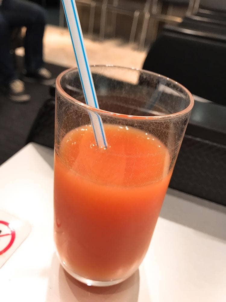 ラウンジ華