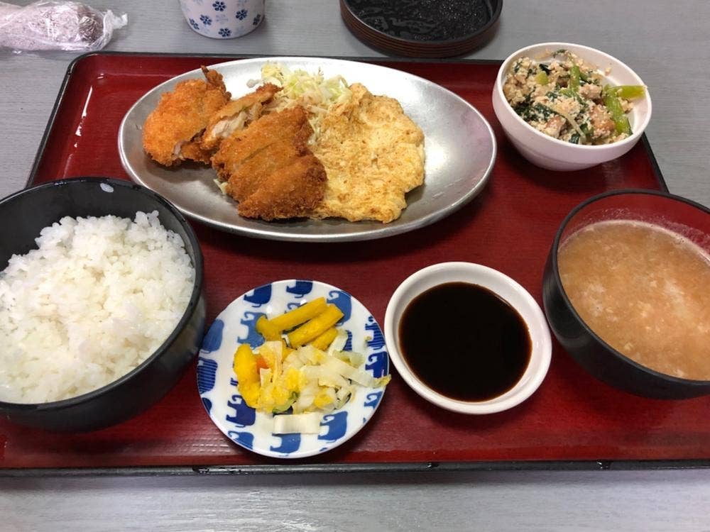 つるはしちゃんこみねや