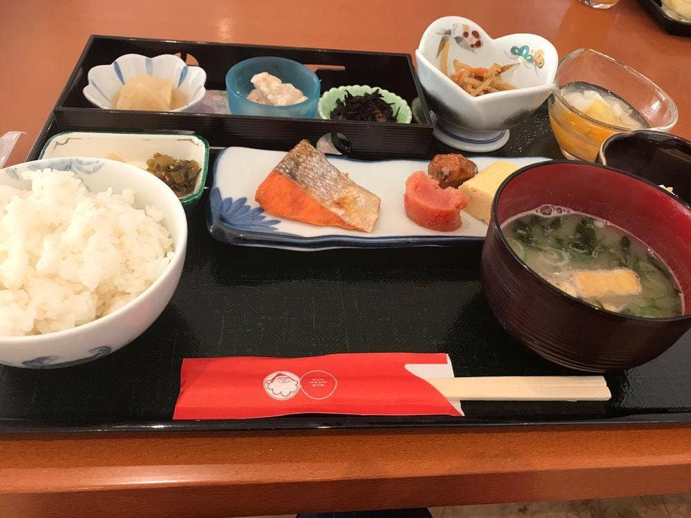 アマクササンタカミングホテル レストラン