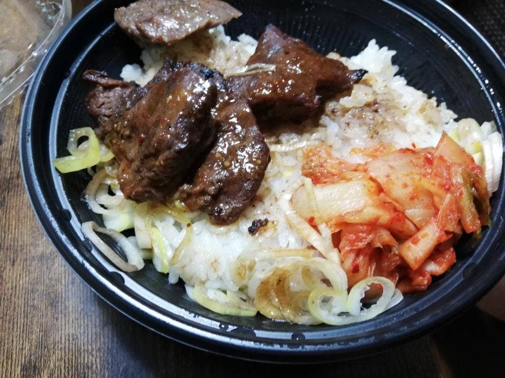 肉山の焼肉弁当 池田店