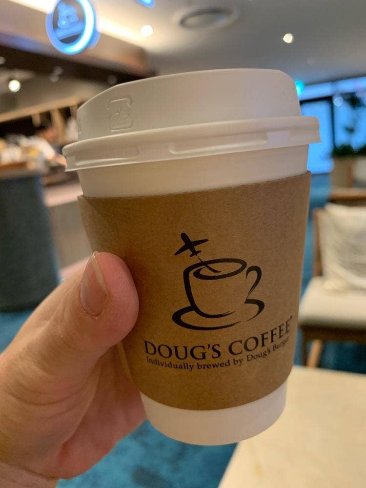 ダグズ・コーヒー アートホテル石垣島店