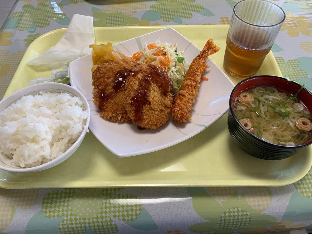 ひまわり食堂