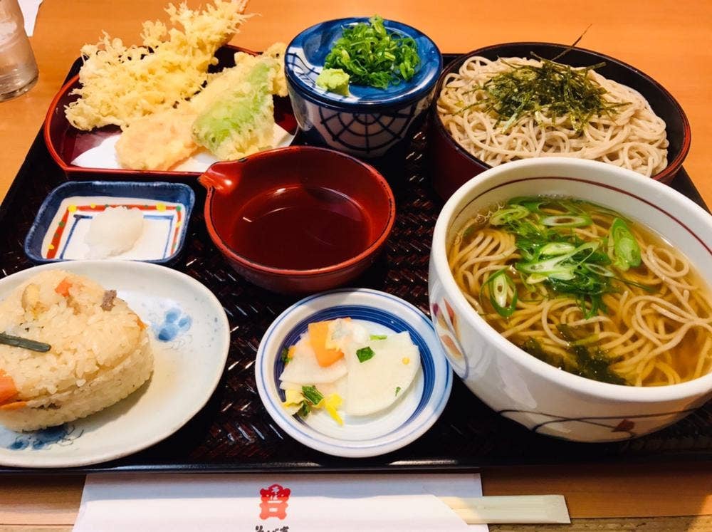 そば吉 大街道店