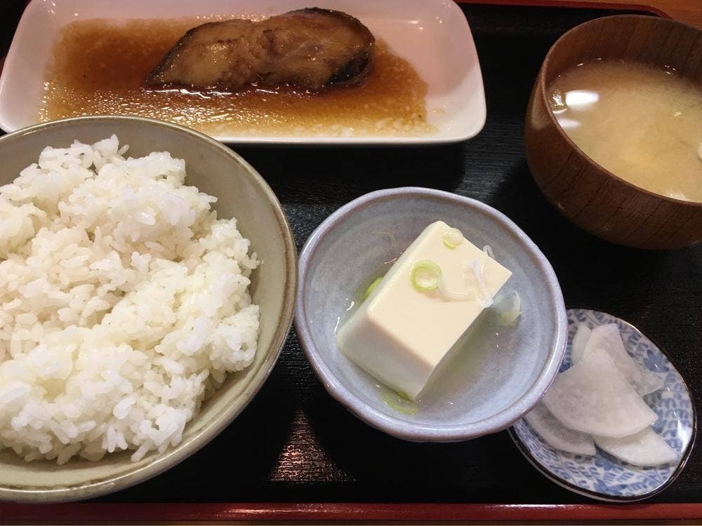 さかえ食堂