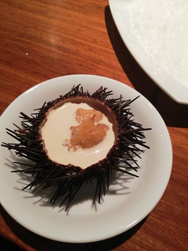 ビストロフルール