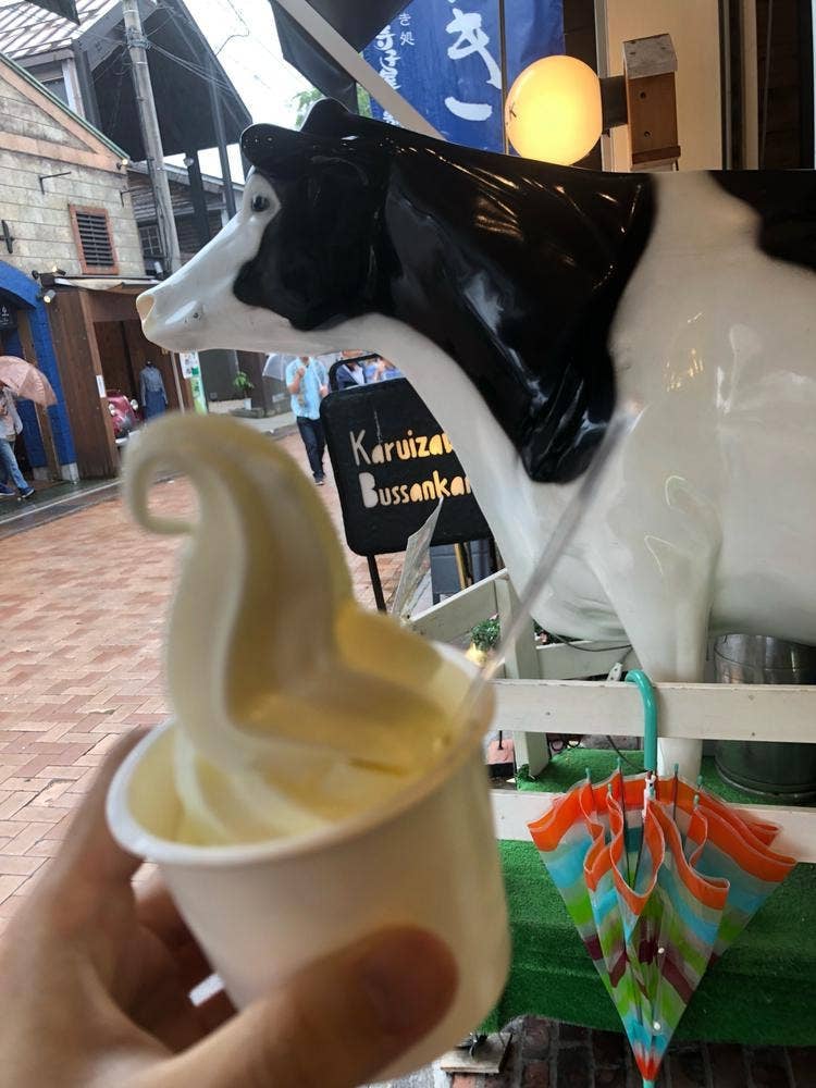 軽井沢物産館