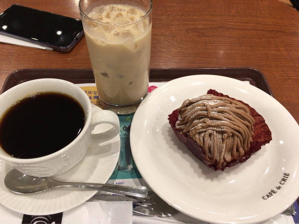 カフェ・ド・クリエ 博多バスターミナル店