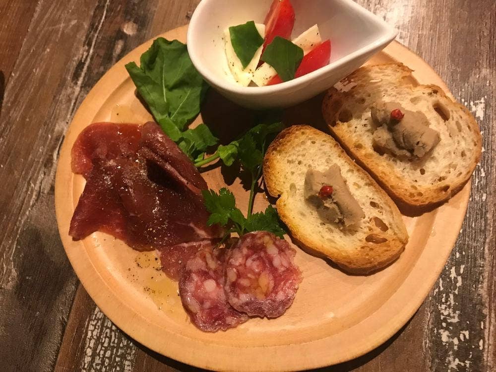 トリッペリア モツーダ 大阪マルビル店