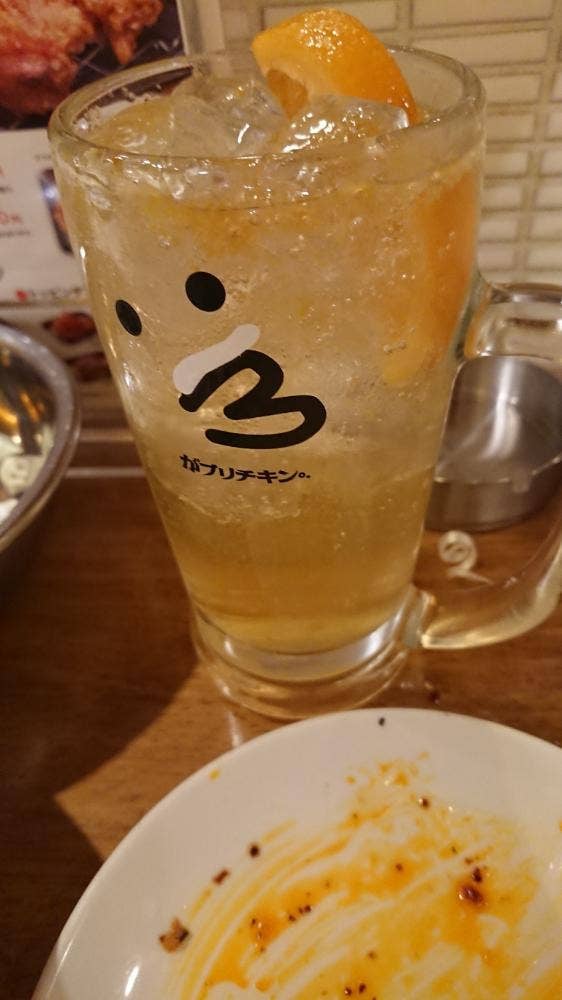 骨付鳥、からあげ、ハイボール がブリチキン。難波4丁目店
