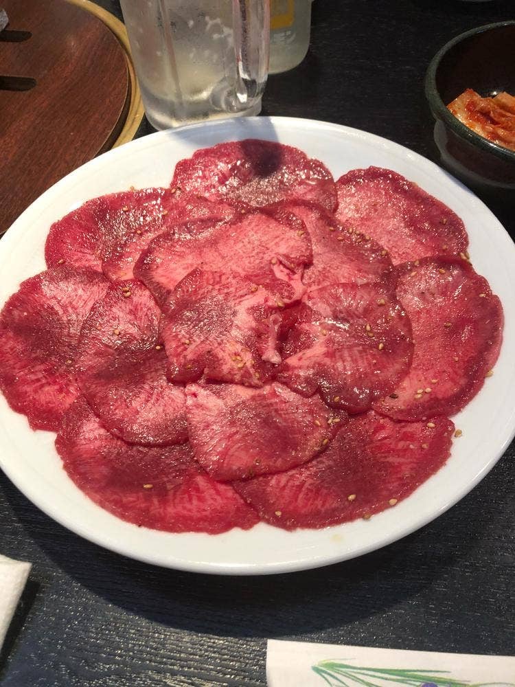 炭火焼肉 モランボン