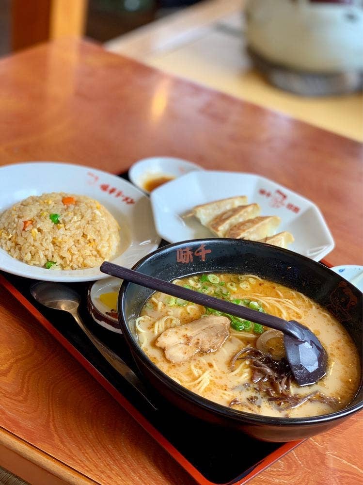 味干拉麵 人吉東店