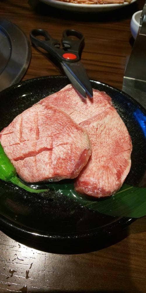 炭火焼肉 波