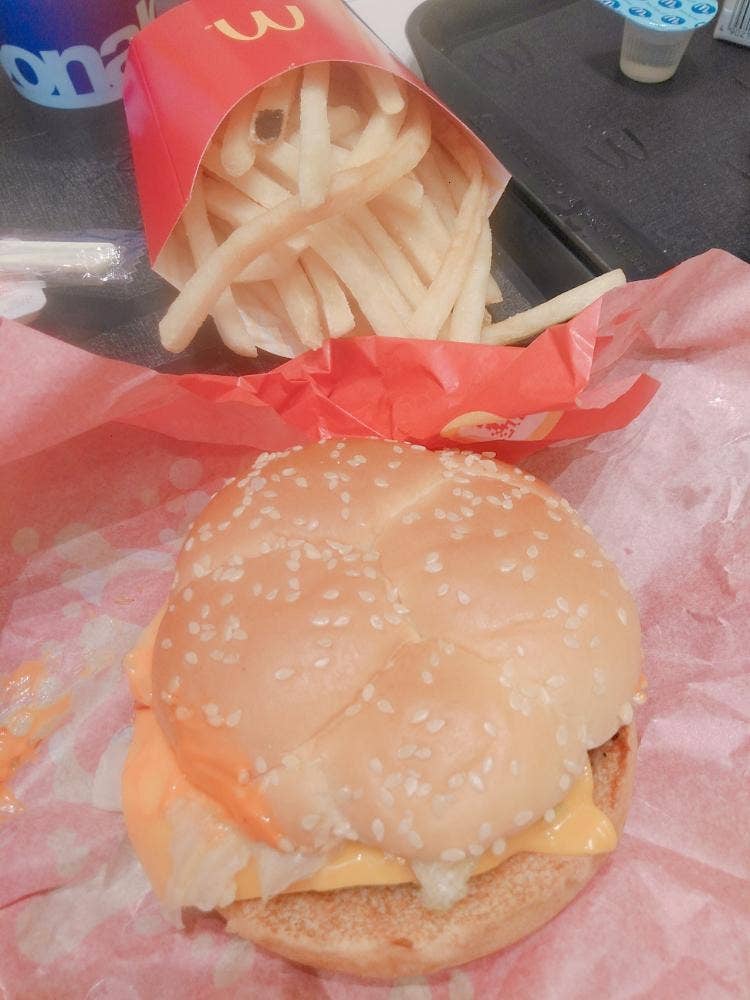 マクドナルド 新田東ヨークタウン店