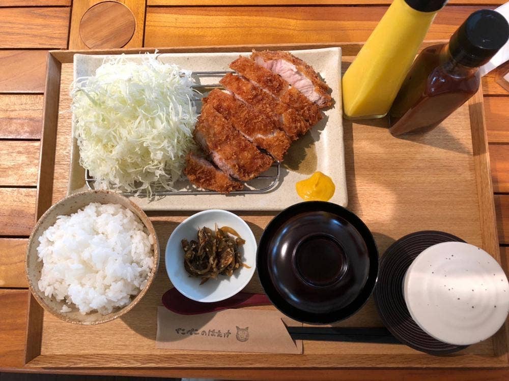 ぺこぺこのはたけ