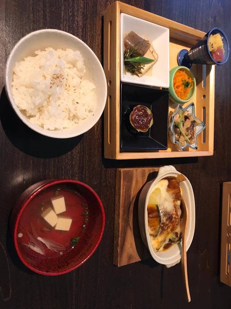 まつい